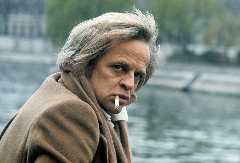 Klaus Kinski in a tense Western scene